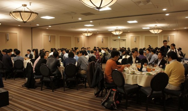 세미나에 참석한 K그룹 회원들