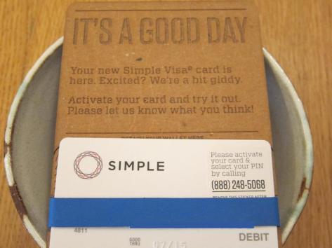 심플(Simple)의 직불 카드